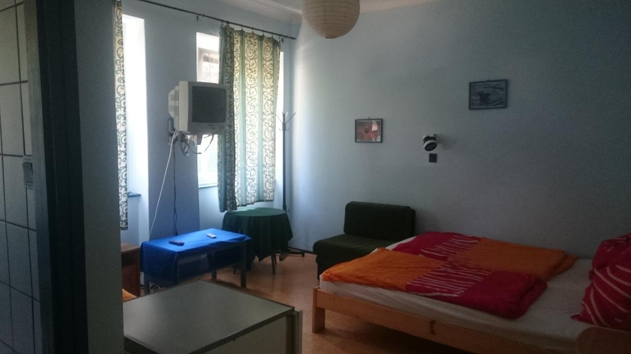 Piccolo Panzio Bed & Breakfast Balatonfenyves Exterior photo